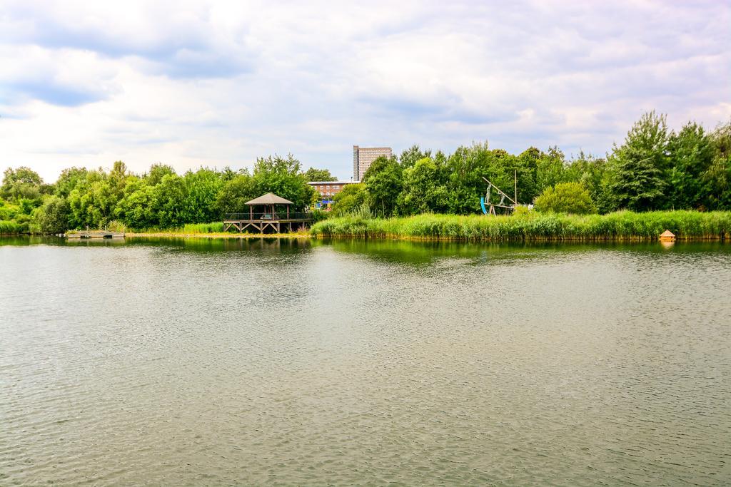 Pelican Wharf Apartments Лондон Экстерьер фото